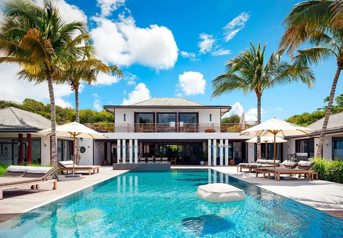 Villas & Estates